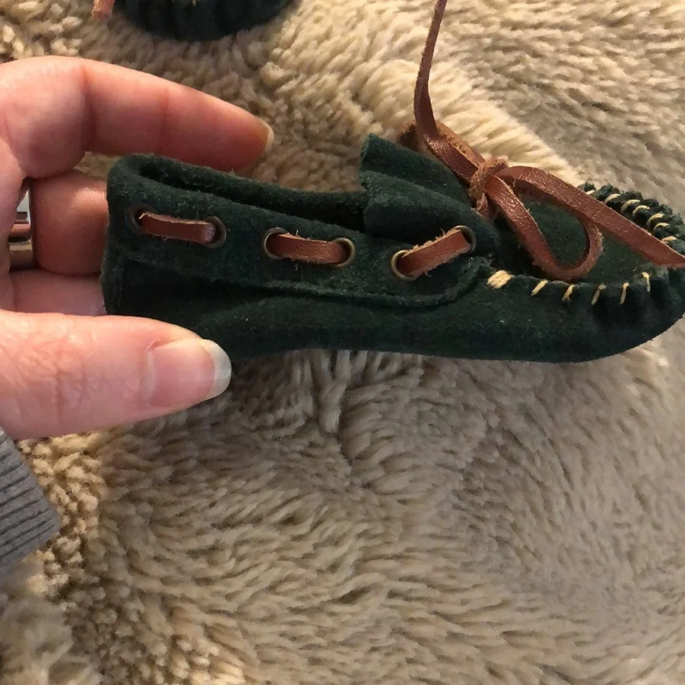 🎉4 for $20 Vintage 100% Leather Baby Gap Moccasins, size 1